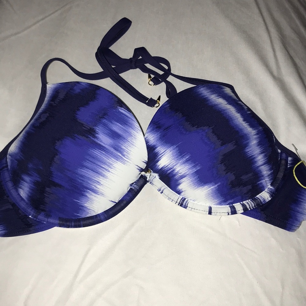 BCBG bikini top